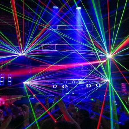 Laser en boite de nuit